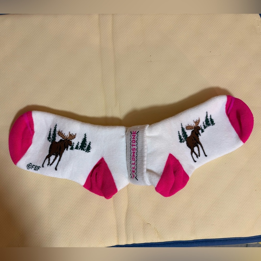 White and Pink “Yellowstone” Moose Socks for Women. NWT. Fits Sm — Med. - Picture 5 of 5
